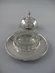 Butterschale Butterdose Rund Glas mit Deckel und Tablett Silber